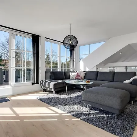 Judit - 10m From The Sea By Interhome Bøtø By